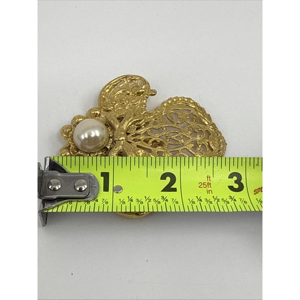 Vtg Jane Davis Angel Of Love Faux Pearl‎ Cut Out Gold Tone Brooch Signed Jane 3
